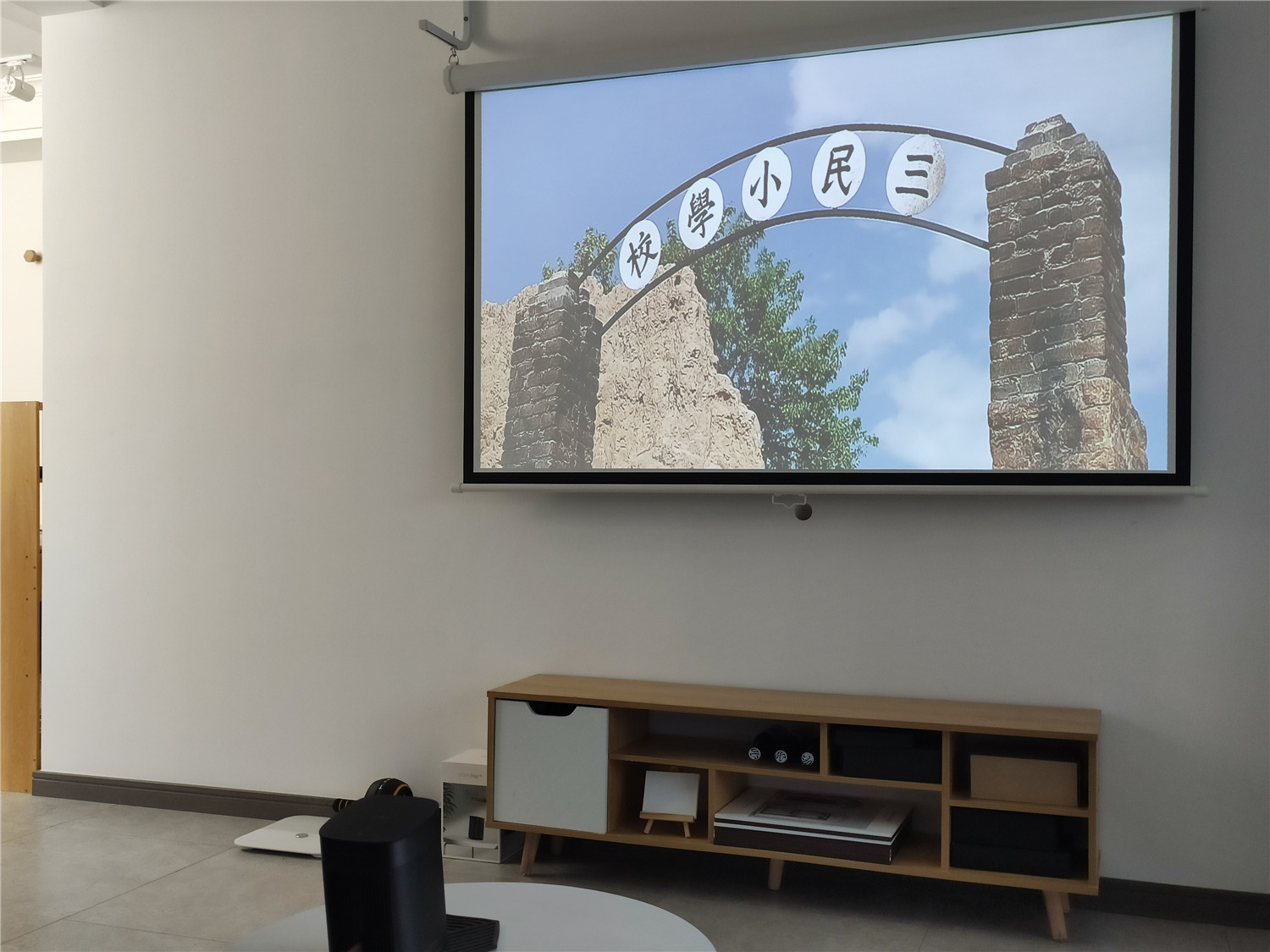 极米play超悦效果,极米play超悦版测评投影多大尺寸