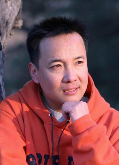 一条广告将他捧红，好心办事却锒铛入狱，“燕舞小子”今何在？