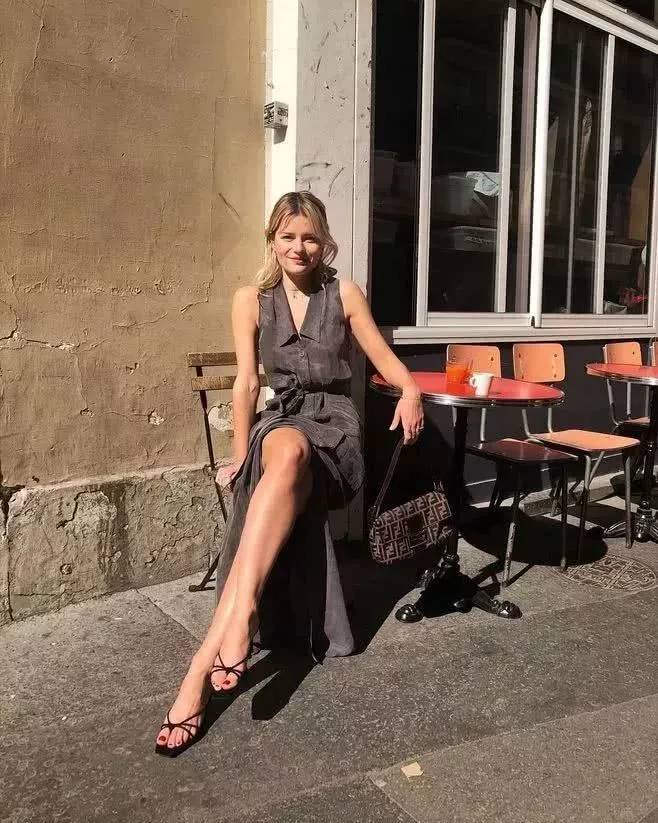 明星街拍包包香奈儿经典款,盘点街头出镜率最高的10款包包