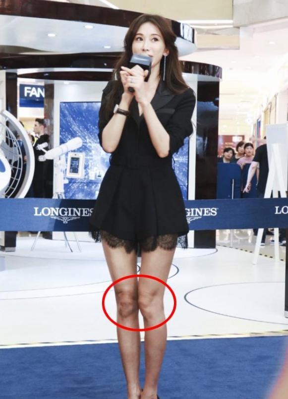 林志玲穿一袭黑色连体裤惊艳亮相,44岁林志玲穿连衣裙大秀身材