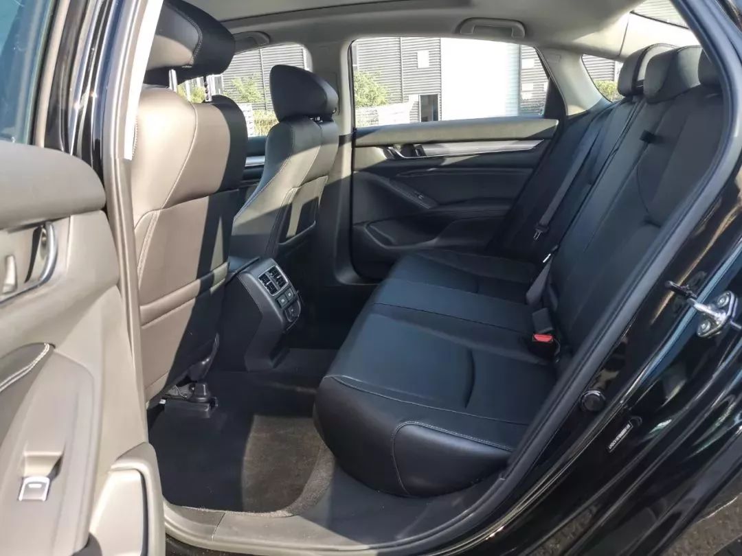 雅阁君威凯美瑞阿特兹怎么选,雅阁天籁凯美瑞迈腾君威对比