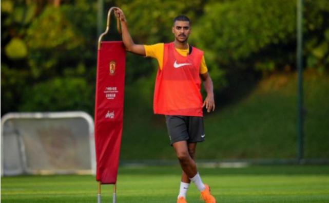 足协发文引争议,为什么足协对归化球员有偏见