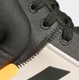 adidas500元跑鞋竞速,为什么adidas篮球鞋boost那么硬