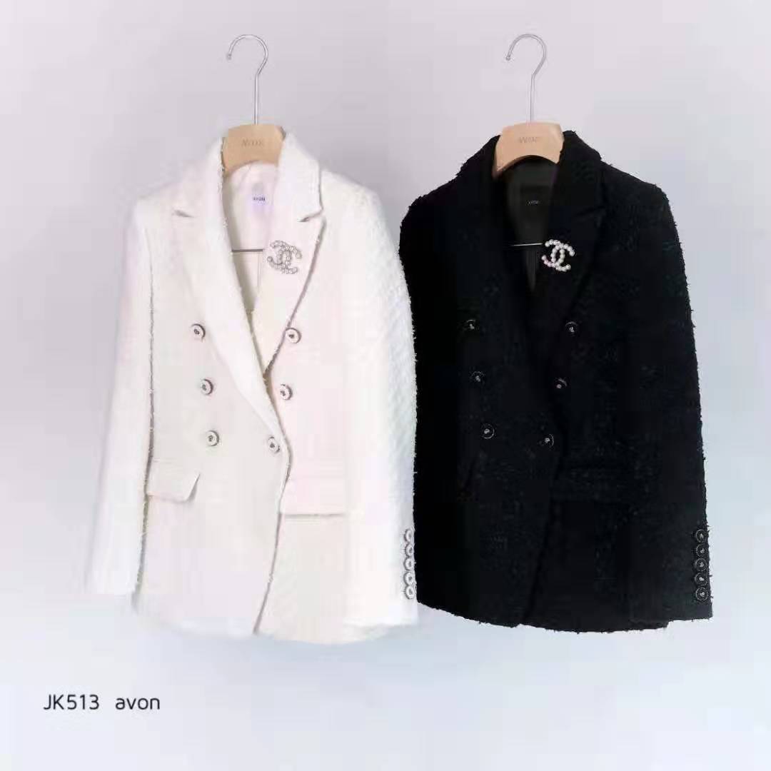 2018年韩国爆火的红蓝两边外套,韩国最新外套穿搭