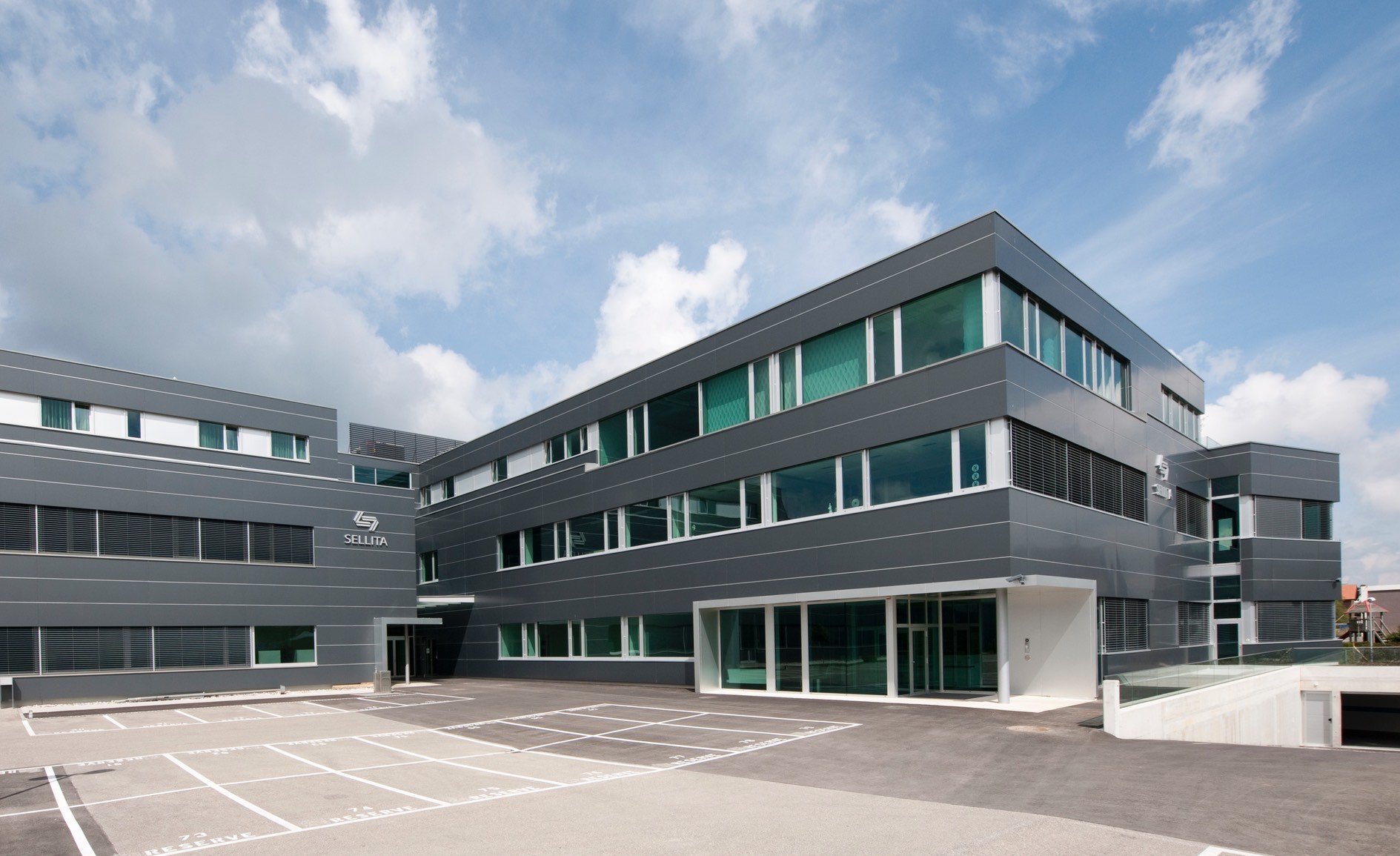 瑞士2168机芯和8234机芯通用吗,3330机芯和7750机芯通用么