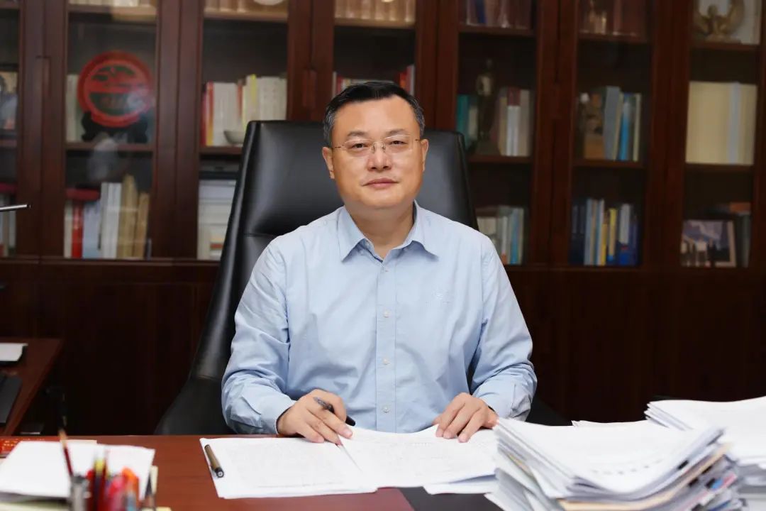 厦门大学最新领导班子调整,厦门大学领导班子简介