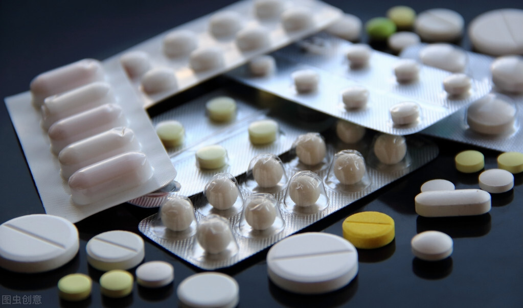 养宠日记狗狗呕吐怎么治,养狗科普关于狗狗的呕吐