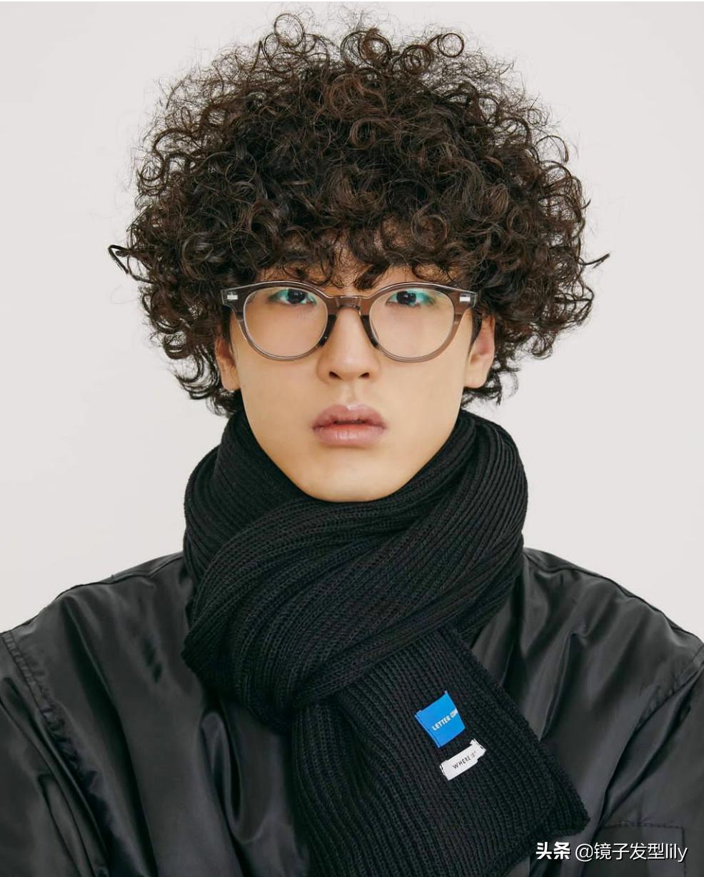 发型男2021流行发型修剪,发型男2020流行发型及剪法