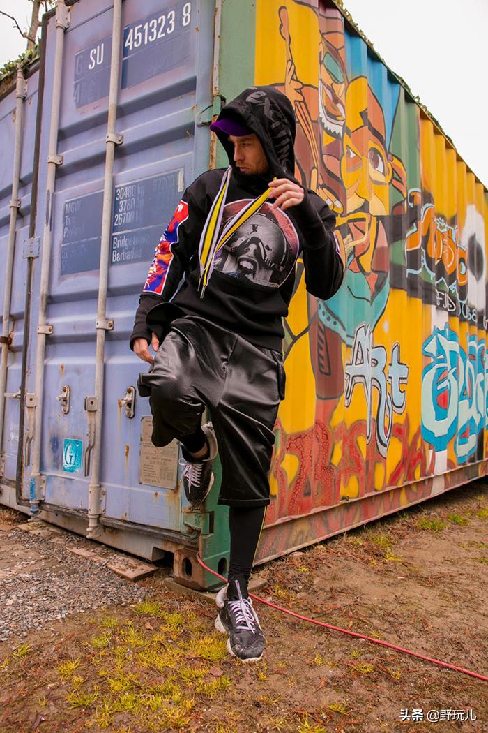 运动服饰新潮流,谁说运动上衣穿不出高定感