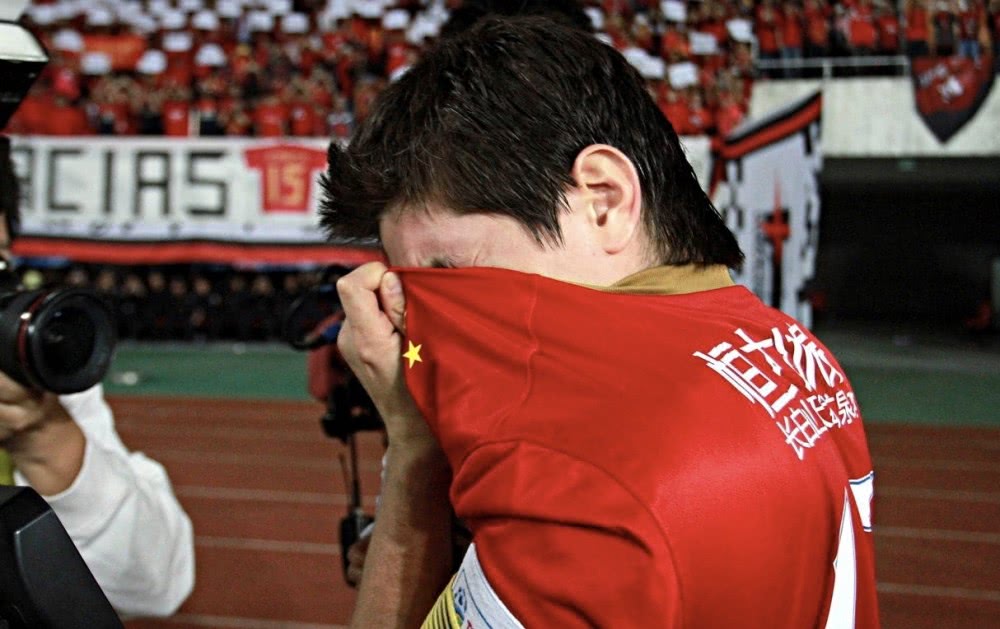 恒大功勋球员宣布退役,恒大昔日功勋离队后重回巅峰