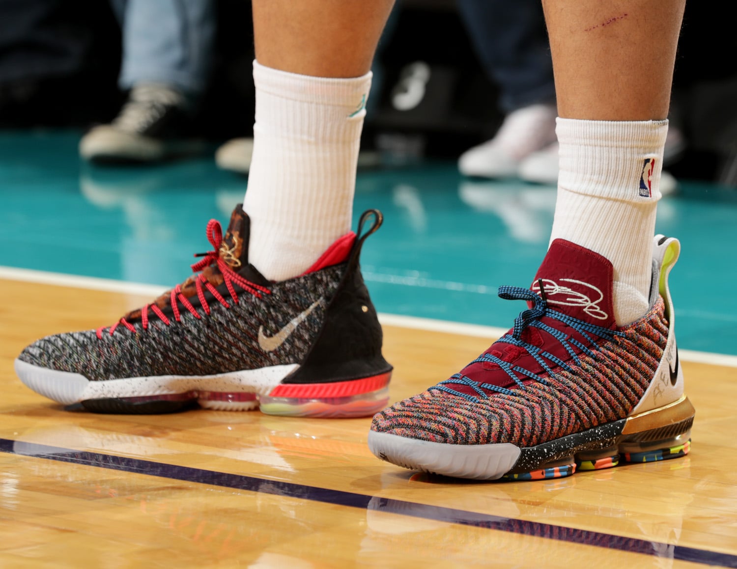 nba公认最好看的篮球鞋,nba常规赛球鞋上脚精选