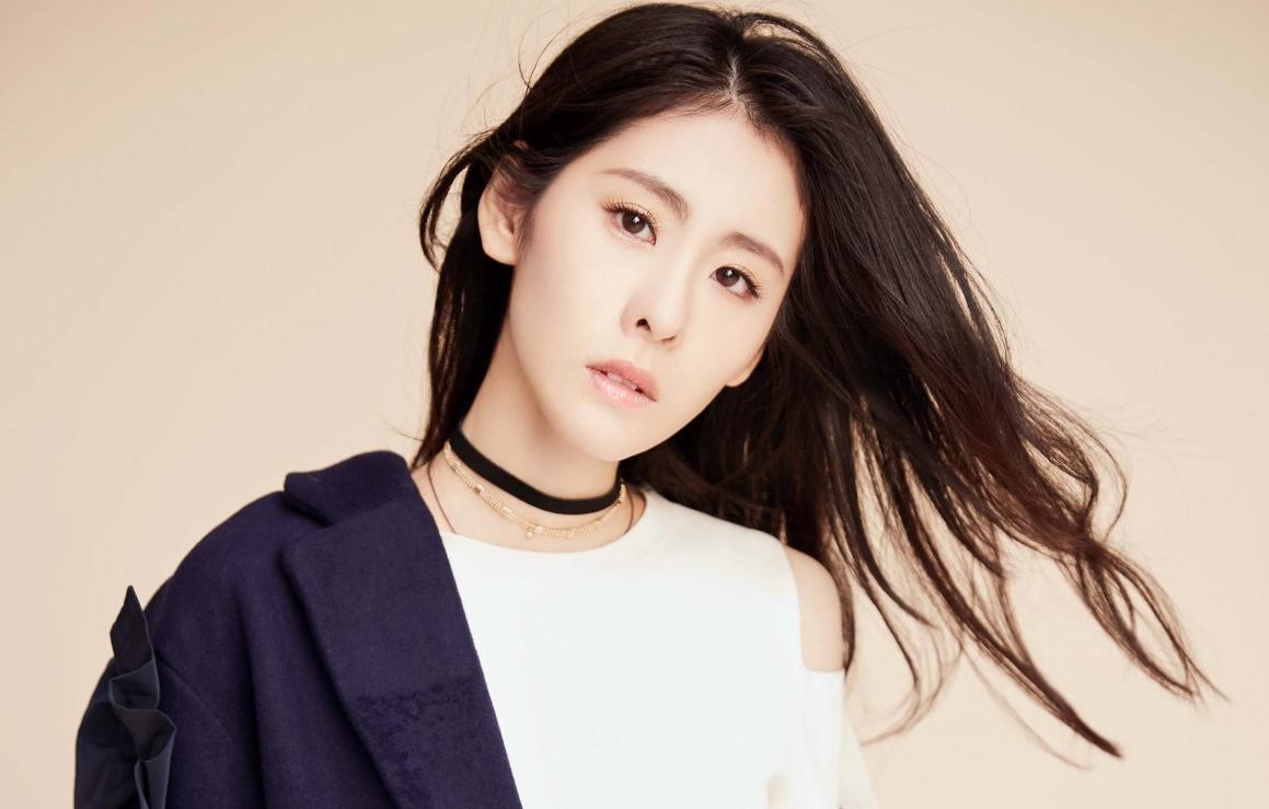 邓紫棋会成为新一代天后吗,邓紫棋被评为中国华语乐坛天后