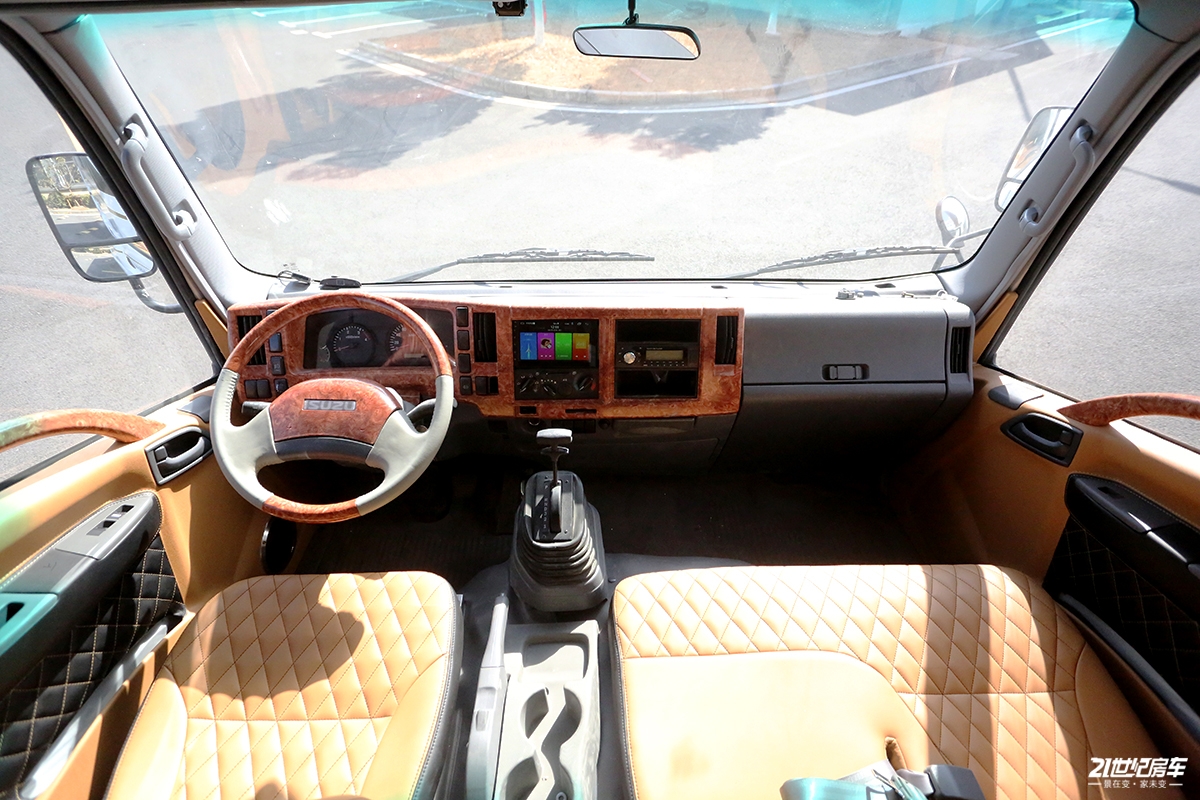 最便宜五十铃700p房车价格,2021款五十铃700p无疆四驱房车