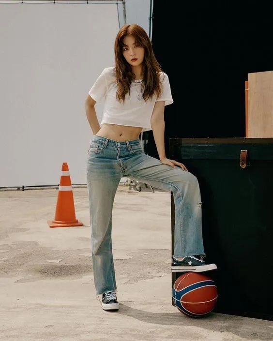 宽松老爹裤的搭配才时髦,老爹裤的搭配才时髦