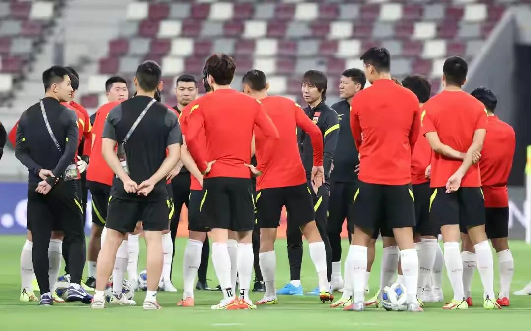 国足2002与巴西对攻,国足世界杯和巴西打对攻