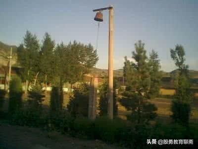 自古忠孝难两全，这位老师与其母亲的故事，感动了多少人？