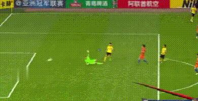 保利尼奥单刀搓射,保利尼奥大阪钢巴任意球