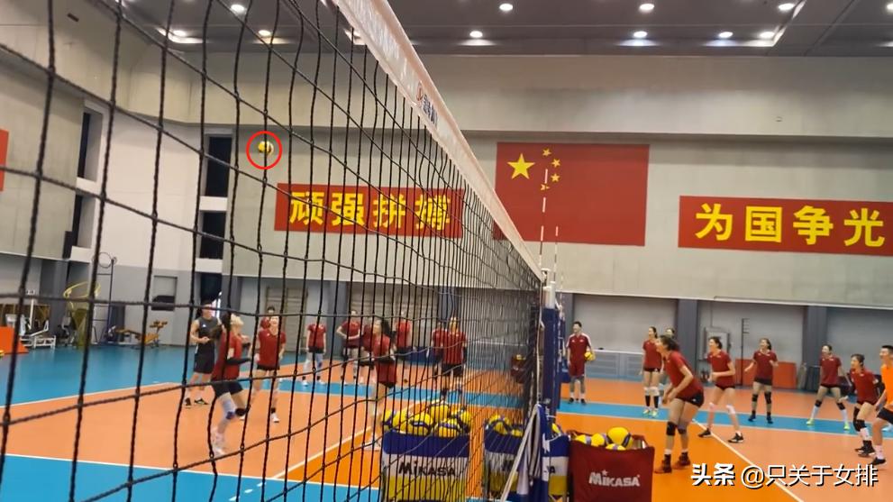 郎平最新训练视频,郎平谈女排最新比赛