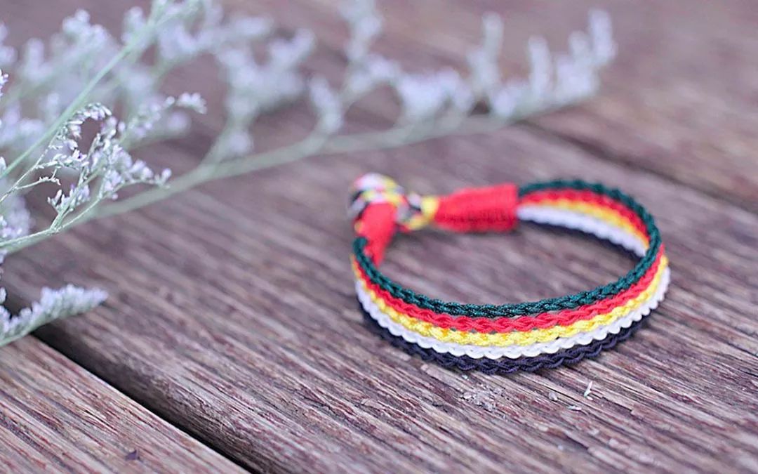 五毒辟邪肚兜,端午节五彩绳和艾绒香囊