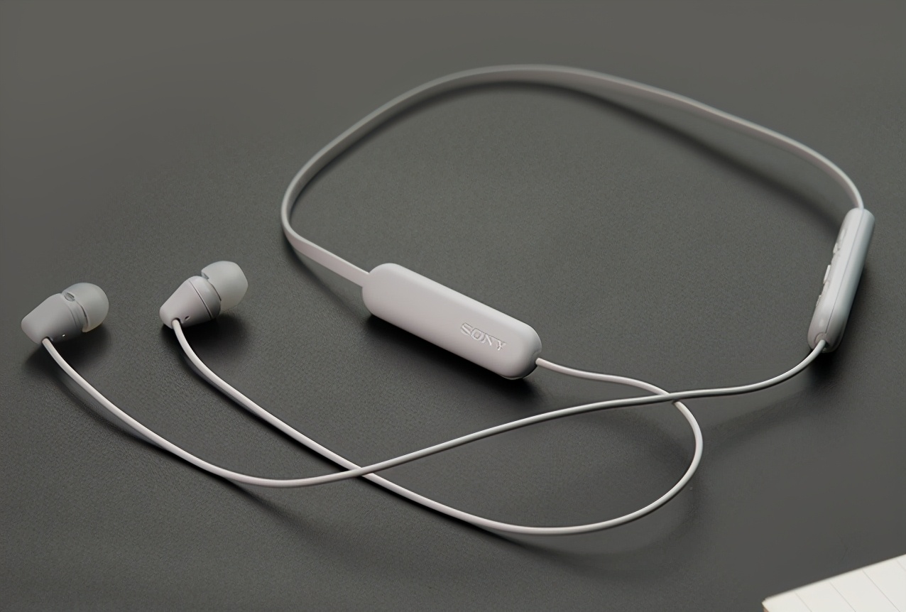 华为耳机freebuds2与光荣蓝牙耳机,最新性价比高的蓝牙运动耳机