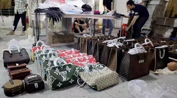 MADAINCHINA的LV包，在迪拜横行！丢人丢到国外，真是够了