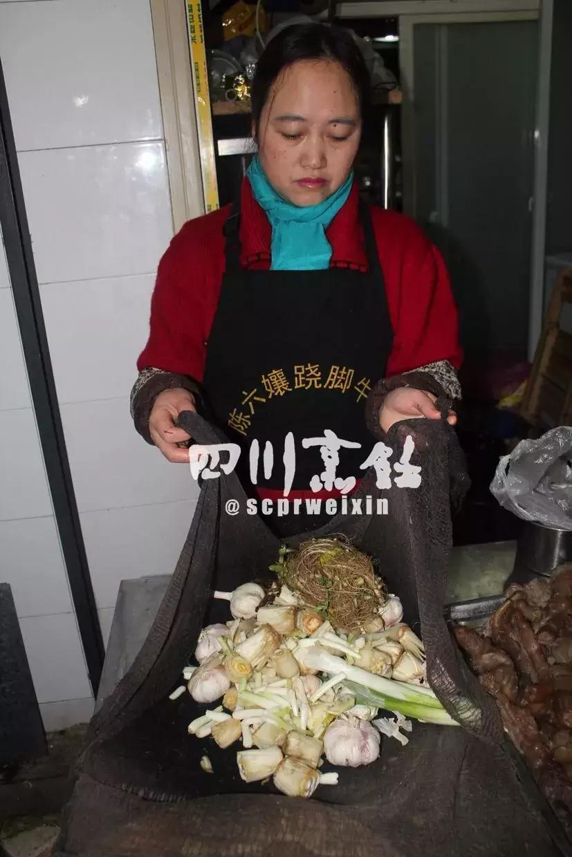 谁说火锅只有辣的好吃,火锅正宗牛油制作