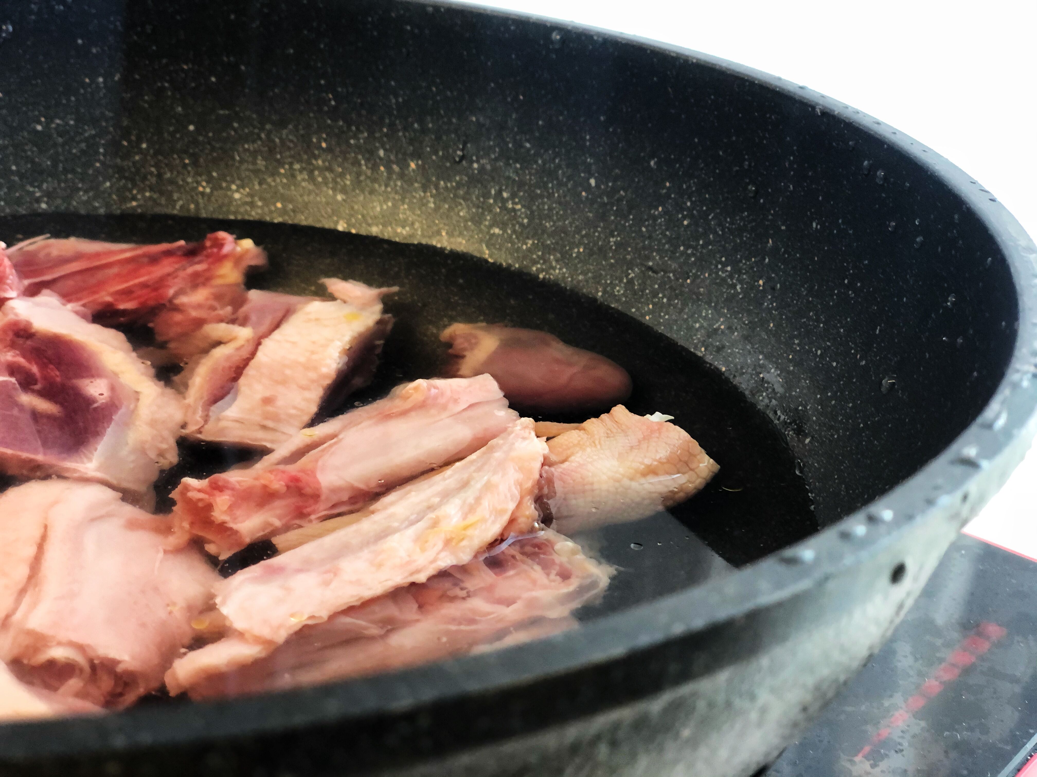 怎么焖鸭又香又好吃,好吃又简单的不可思议的香焖鸭