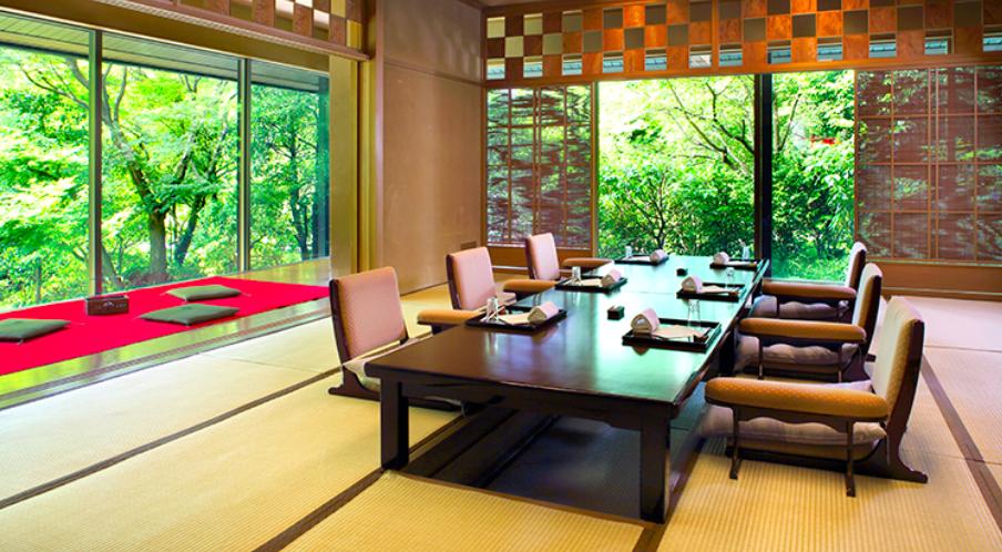 酒店也有“御花园”，住到里面赛神仙