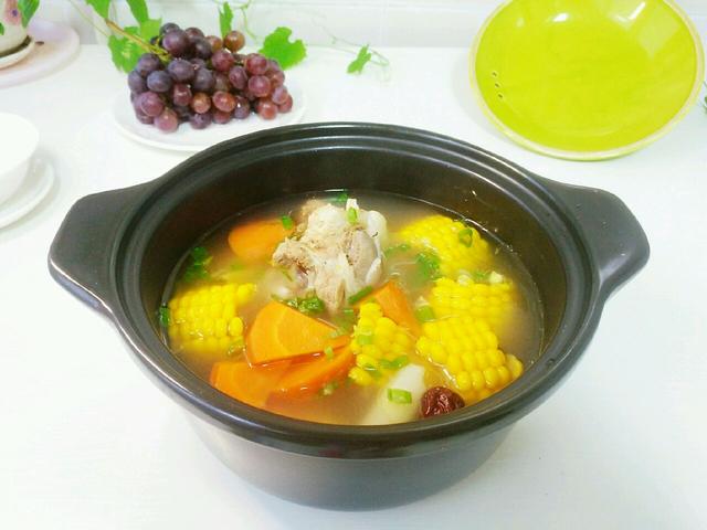 骨头汤放黄芪好还是党参好,骨头汤好喝还是肉汤好喝