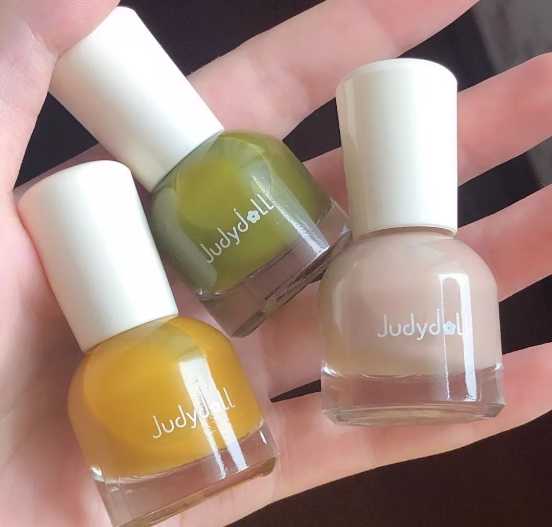 错过了蔡依林的美甲，但iu还来得及