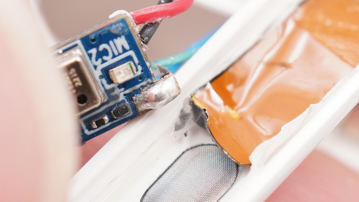 远销非洲的TWS真无线耳机应该注意什么？拆解传音TECNOBuds2看看