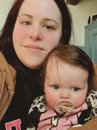 嫌人工授精太贵，女子购买针筒看视频自学DIY，居然一次成功了