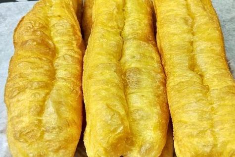 不用揉面不用擀面做小油条的方法,油条揉面小技巧