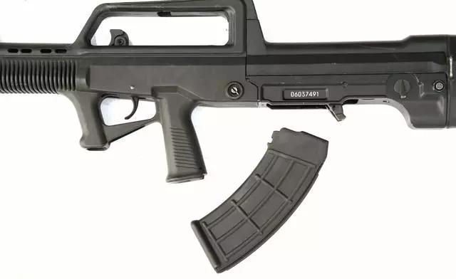 特种部队95式自动步枪速射视频,95式自动步枪100米打靶技巧