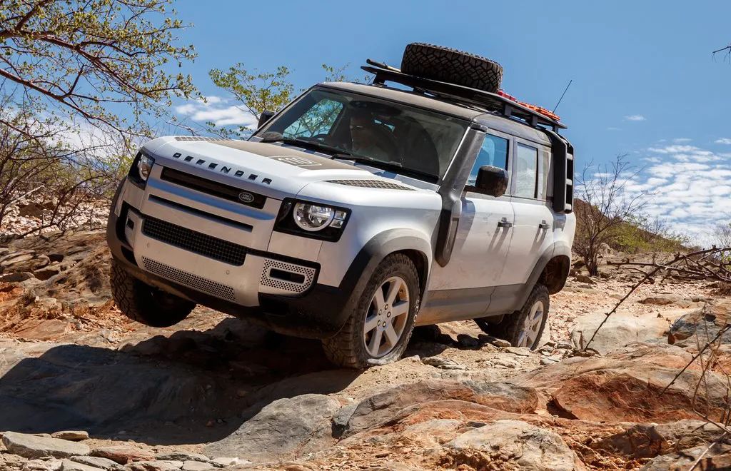 奔驰大g新款g350对比新款g500,奔驰g350和奔驰g500落地价格