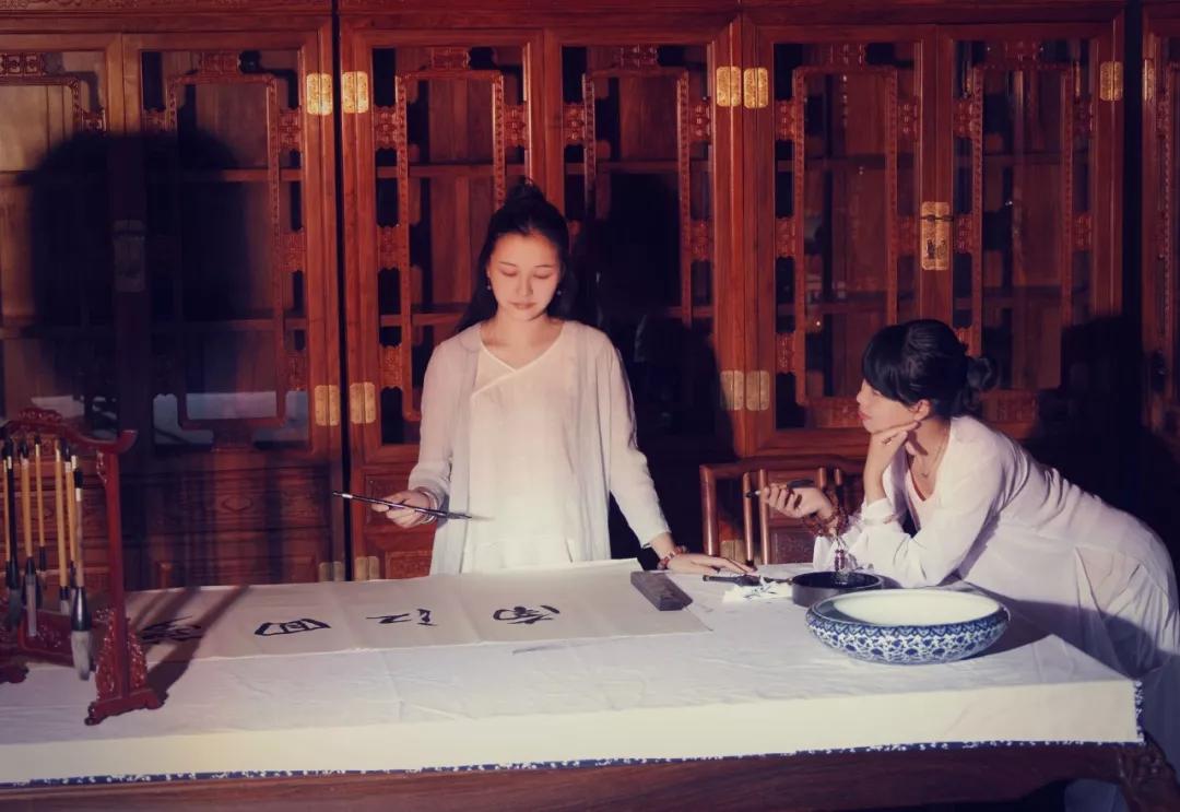 关于读书的诗词经典名句,读书经典诗词名句大全简短