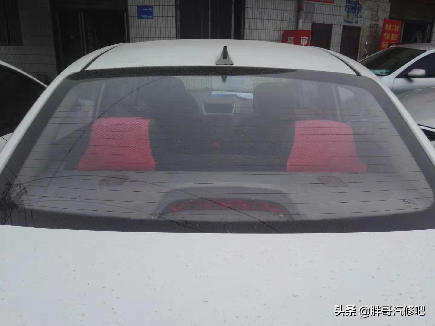 胖哥2万大洋刚收的合资三厢小车，国庆节假日开着出去玩一玩