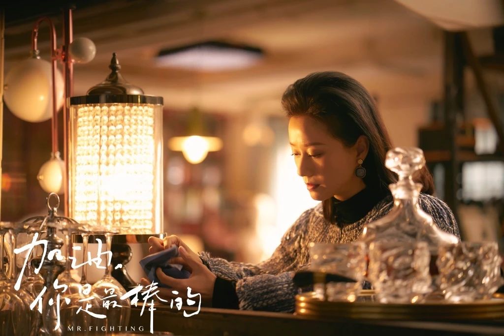 倪虹洁短发油头,倪虹洁短发造型图片