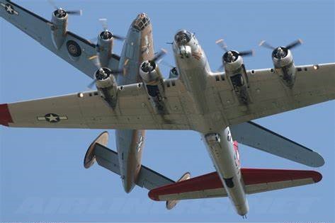 b24解放者轰炸机,b-24战略轰炸机