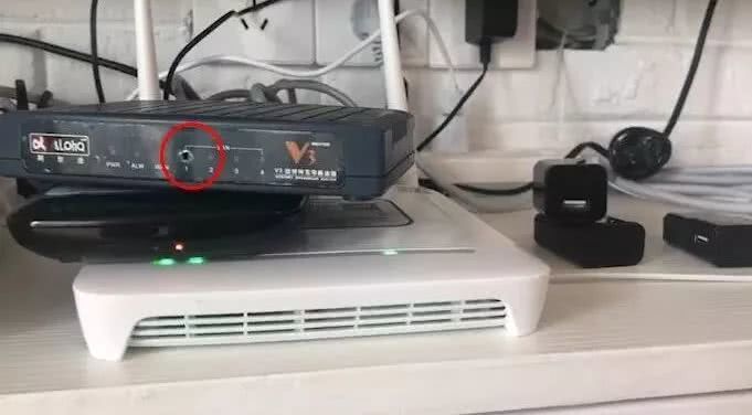 住宿怕有摄像头怎么找针孔摄像头,用手机如何查针孔摄像头