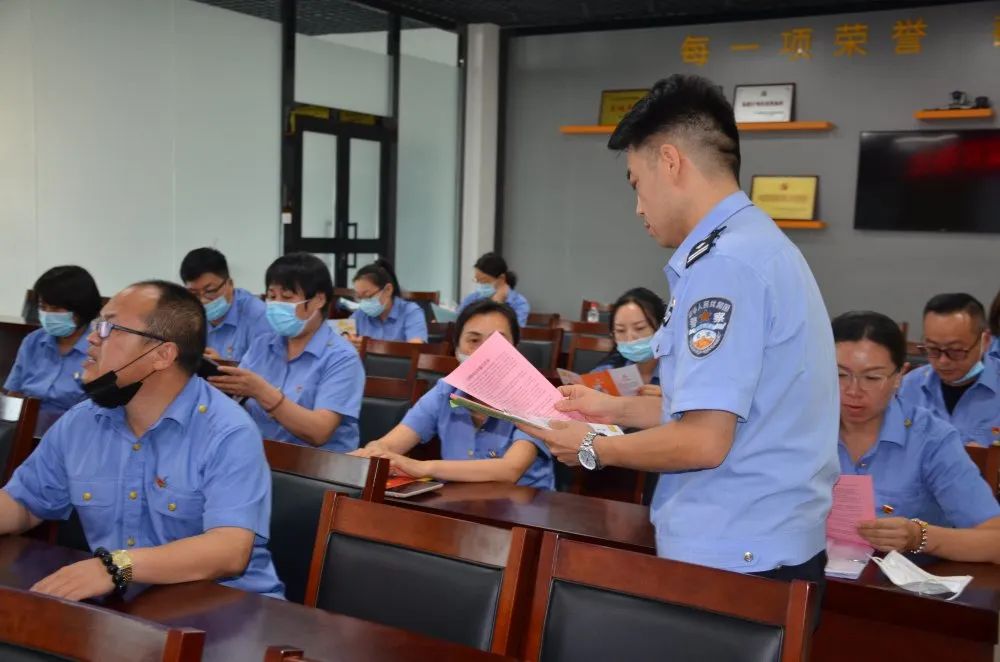 *疆新**铁警教您练成火眼睛睛！看穿那些坑蒙拐骗！