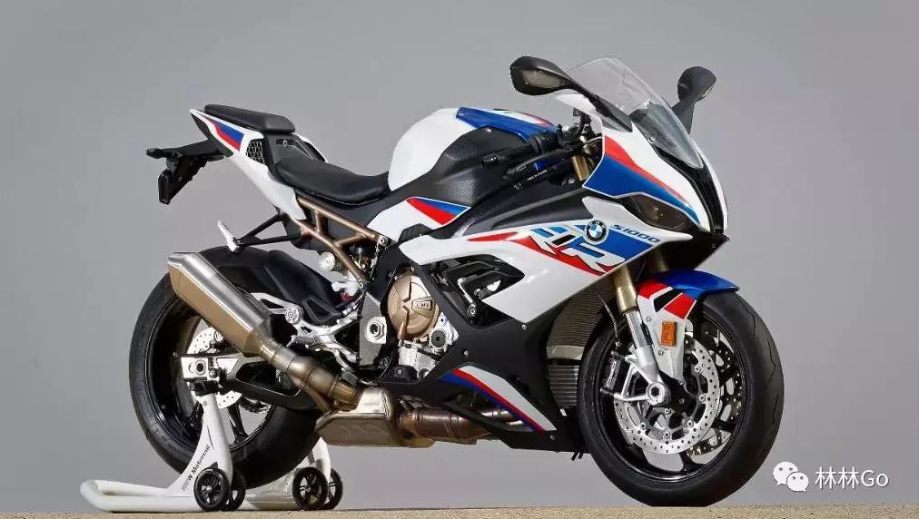 S1000RR摩托车新增M套件，BMW两款拳头产品重拳出击！