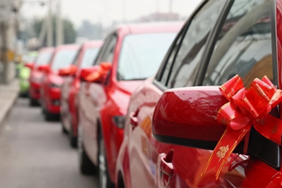 接亲地点一定要选新娘家吗,结婚接亲都需要哪些人去