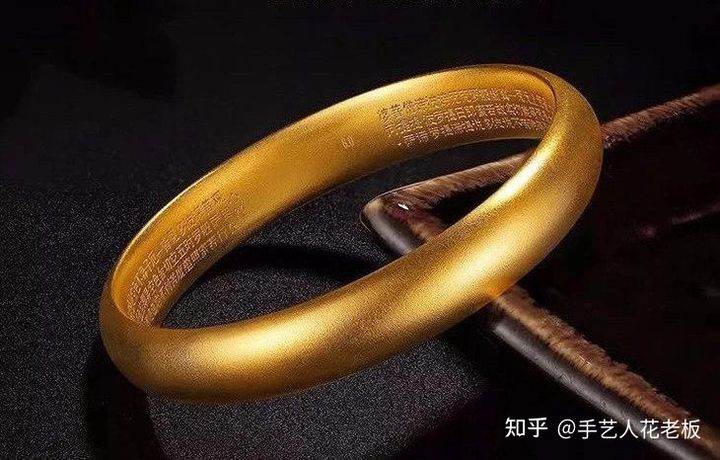 想买个黄金项链选择什么样的保值,什么样的黄金项链又结实又保值