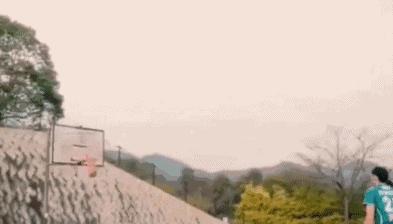 搞笑gif趣图姑娘有话好好说别动手,开心一刻gif搞笑动图