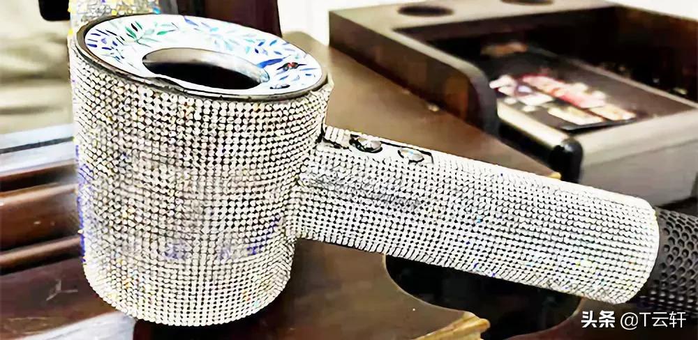 千万不要随便染头,千万别随便染头发