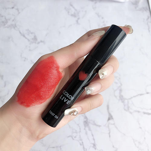 美妆博主推荐好物控油不脱妆,猪猪的美妆推荐