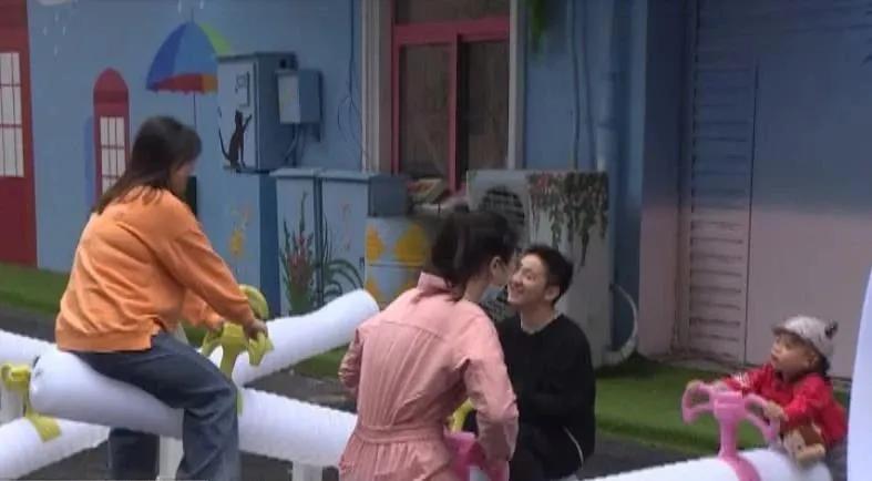 可爱的涂鸦图案彩色,可爱的涂鸦手绘粉色