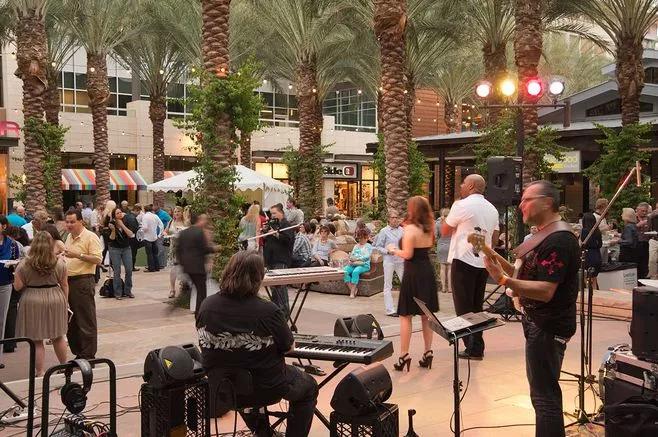 六七十年代商业街景观设计,复古商业街景观设计