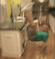 搞笑gif开心一刻单身也挺好,搞笑gif开心视频